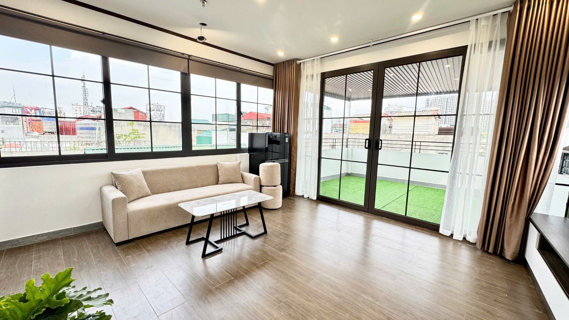 Bán nhà Ngõ Quỳnh - diện tích 68m2 7 tầng - Đẹp sang xịn mịn - giá 21,9 tỷ