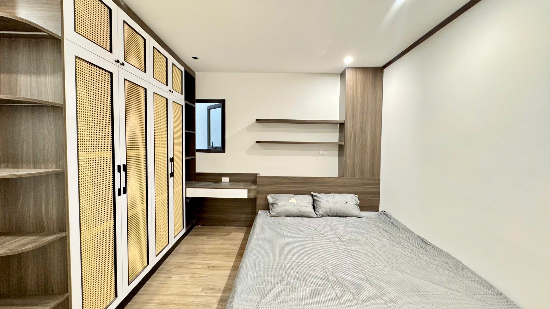 Bán nhà Ngõ Quỳnh - diện tích 68m2 7 tầng - Đẹp sang xịn mịn - giá 21,9 tỷ