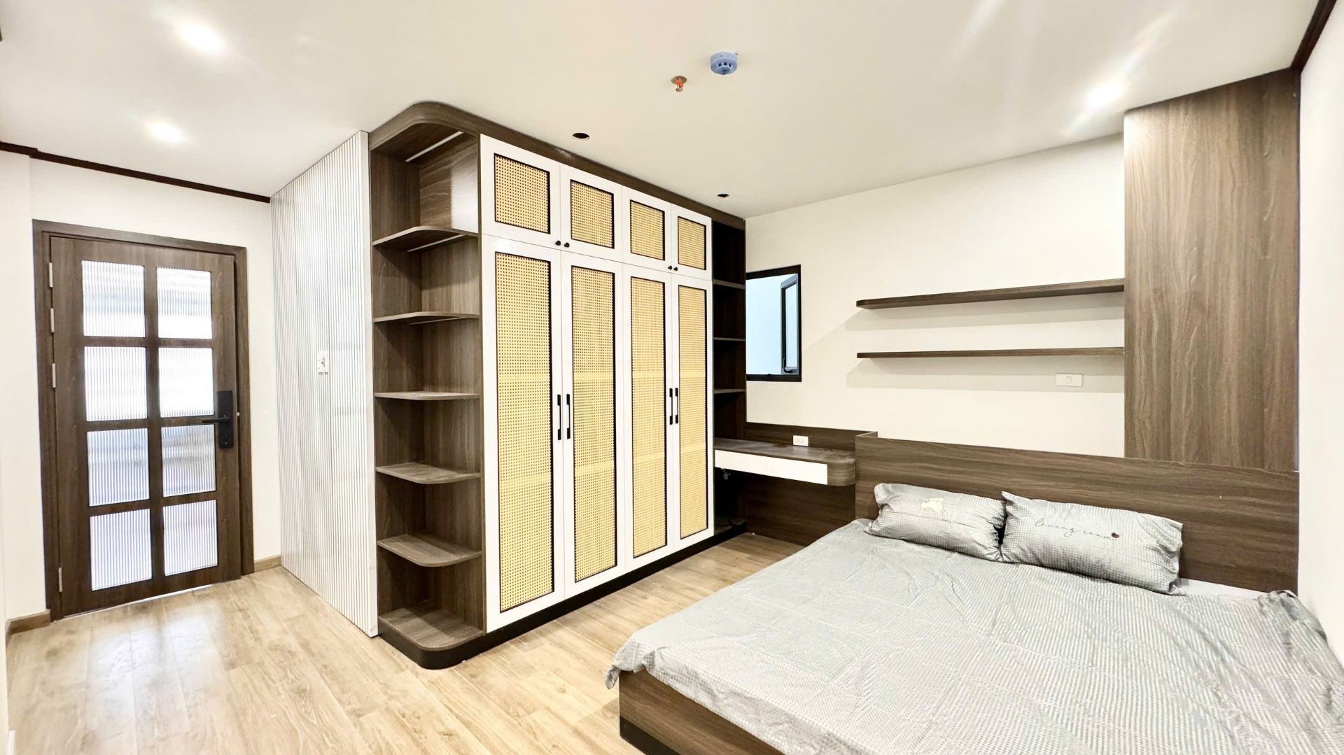 Bán nhà Ngõ Quỳnh - diện tích 68m2 7 tầng - Đẹp sang xịn mịn - giá 21,9 tỷ