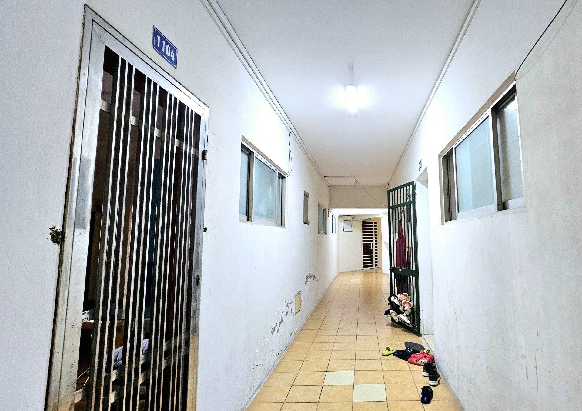 Bán nhà Hoàng Mai - diện tích 73m2 11 tầng - Căn hộ view công viên - giá 5,5 tỷ
