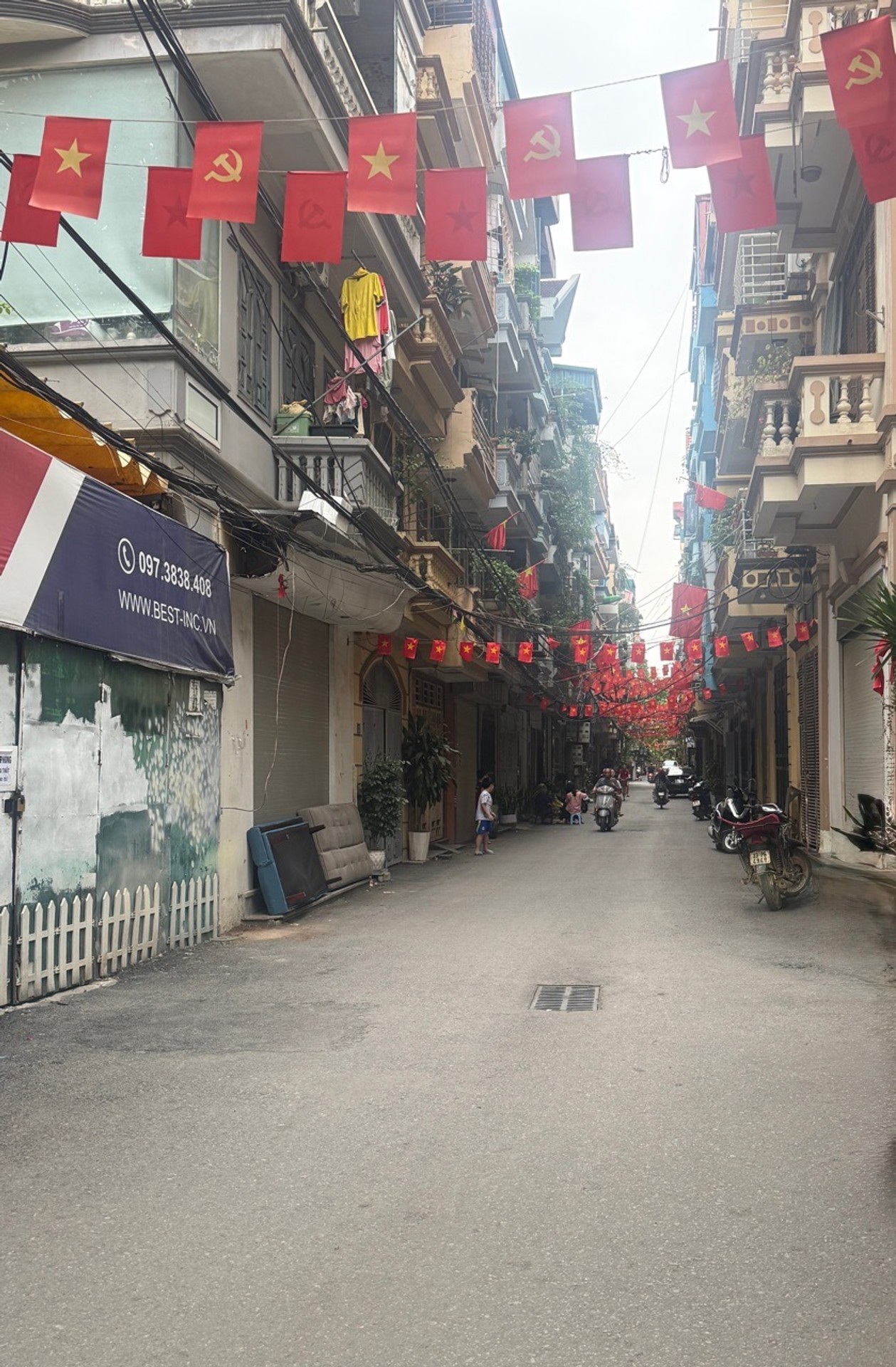 Bán nhà Dương Văn Bé - diện tích 40m2 5 tầng - Ô tô tránh - giá 11,5 tỷ
