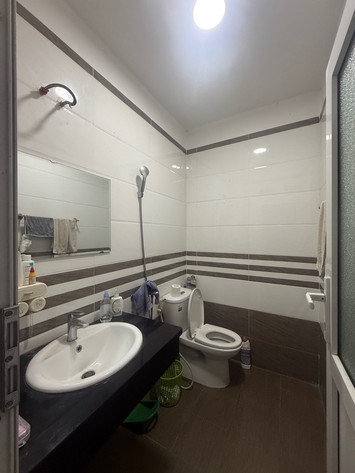 Bán nhà Hoàng Liệt - diện tích 32m2 4 tầng - Ô tô đỗ gần - giá 9,2 tỷ