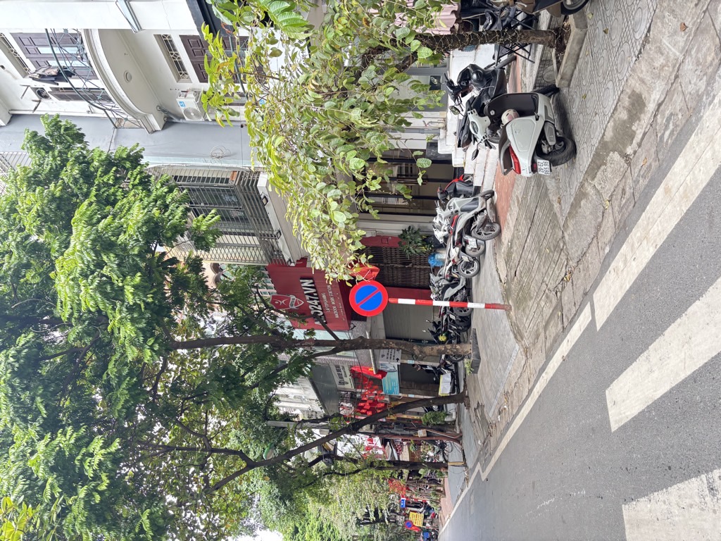 Bán nhà Võ Văn Dũng - diện tích 43m2 3 tầng - Kinh doanh - giá 25 tỷ