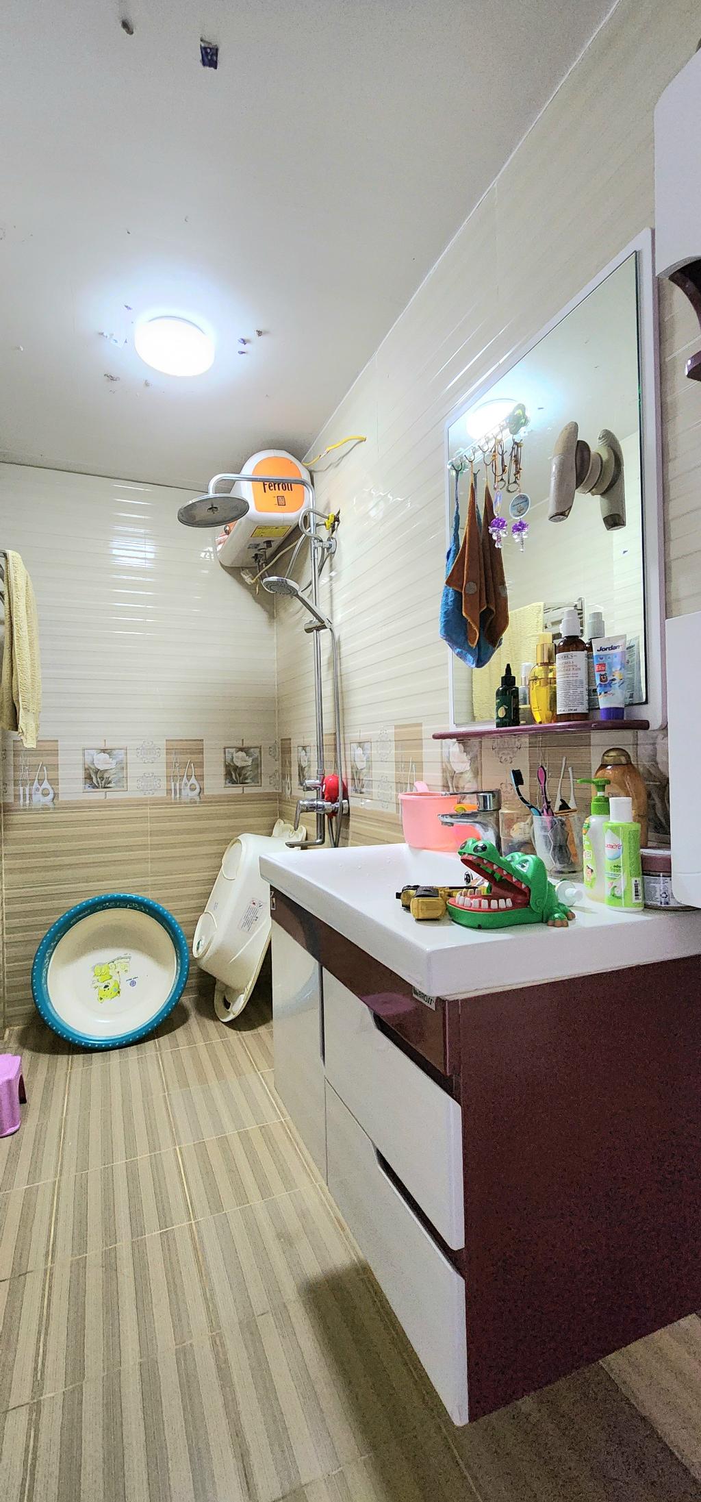 Bán nhà Định Công - diện tích 28m2 6 tầng - NGÕ THÔNG - SÁT PHỐ - NHÀ ĐẸP - giá 8,2 tỷ