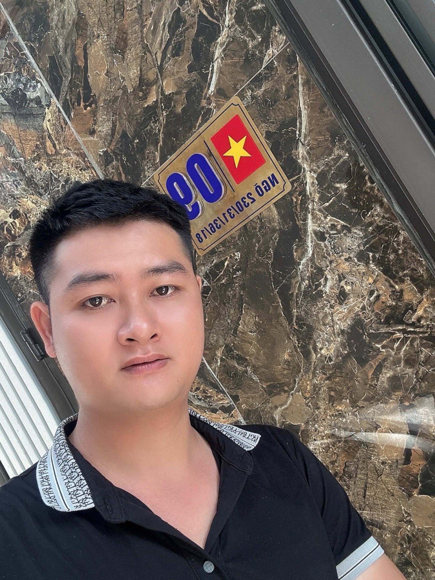 Bán nhà Định Công Thượng - diện tích 43m2 2 tầng - Lô góc - giá 3,28 tỷ