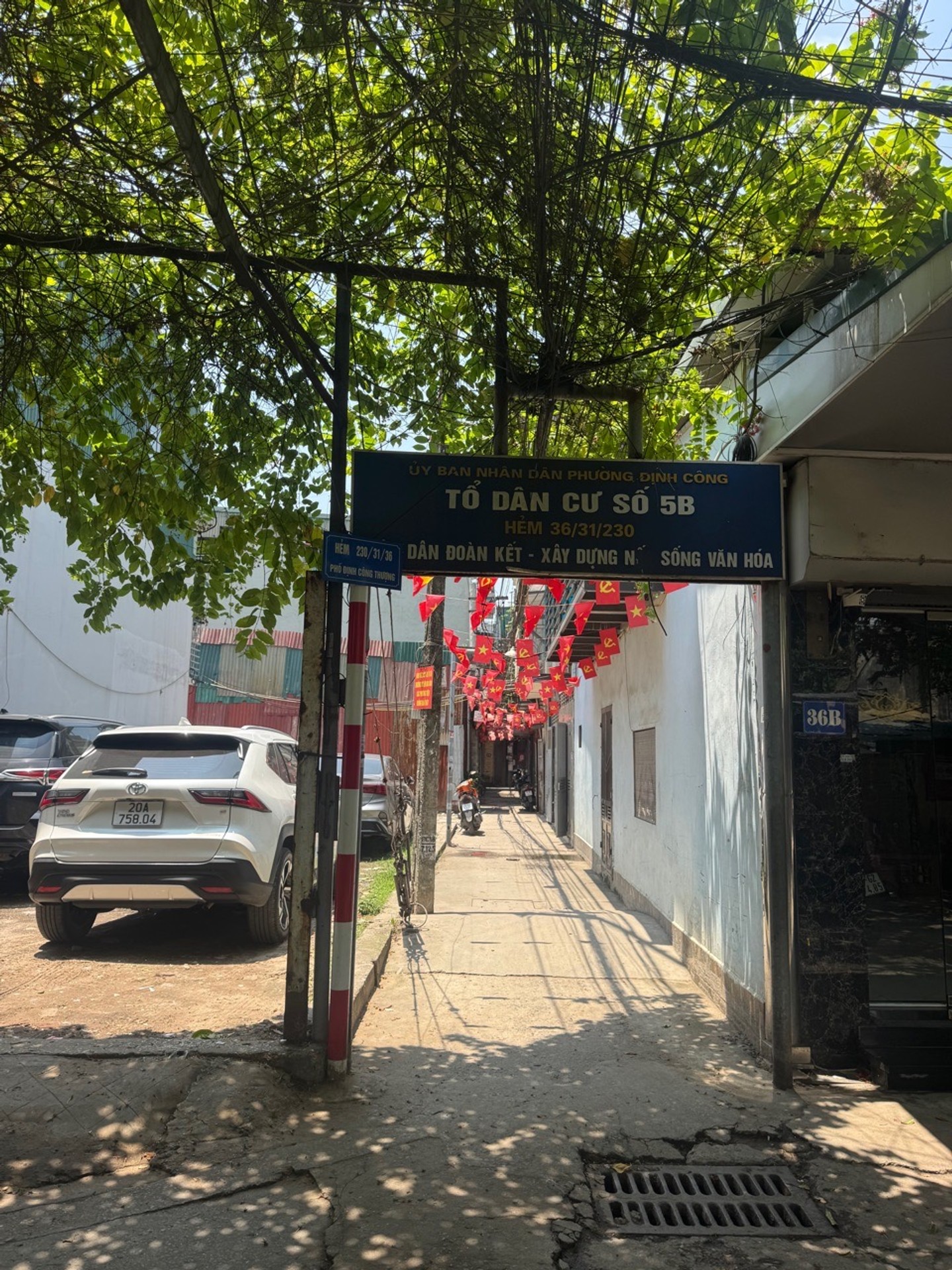 Bán nhà Định Công Thượng - diện tích 43m2 2 tầng - Lô góc - giá 3,28 tỷ