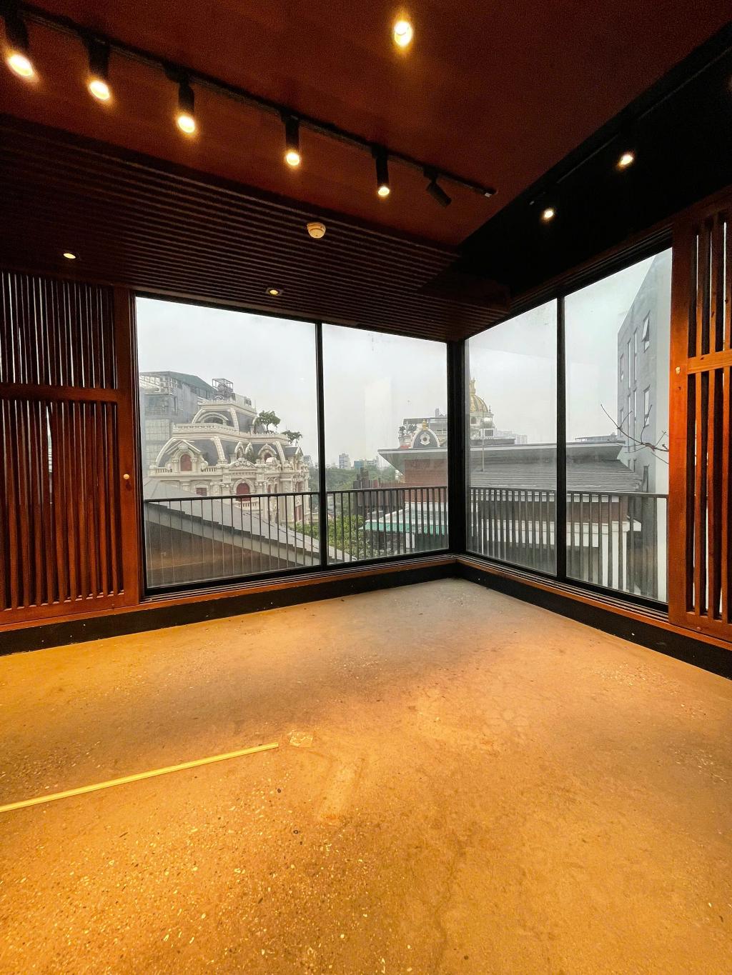 Bán nhà Đường tứ hiệp - diện tích 228m2 8 tầng - Nhà đẹp hiếm có - giá 68,8 tỷ