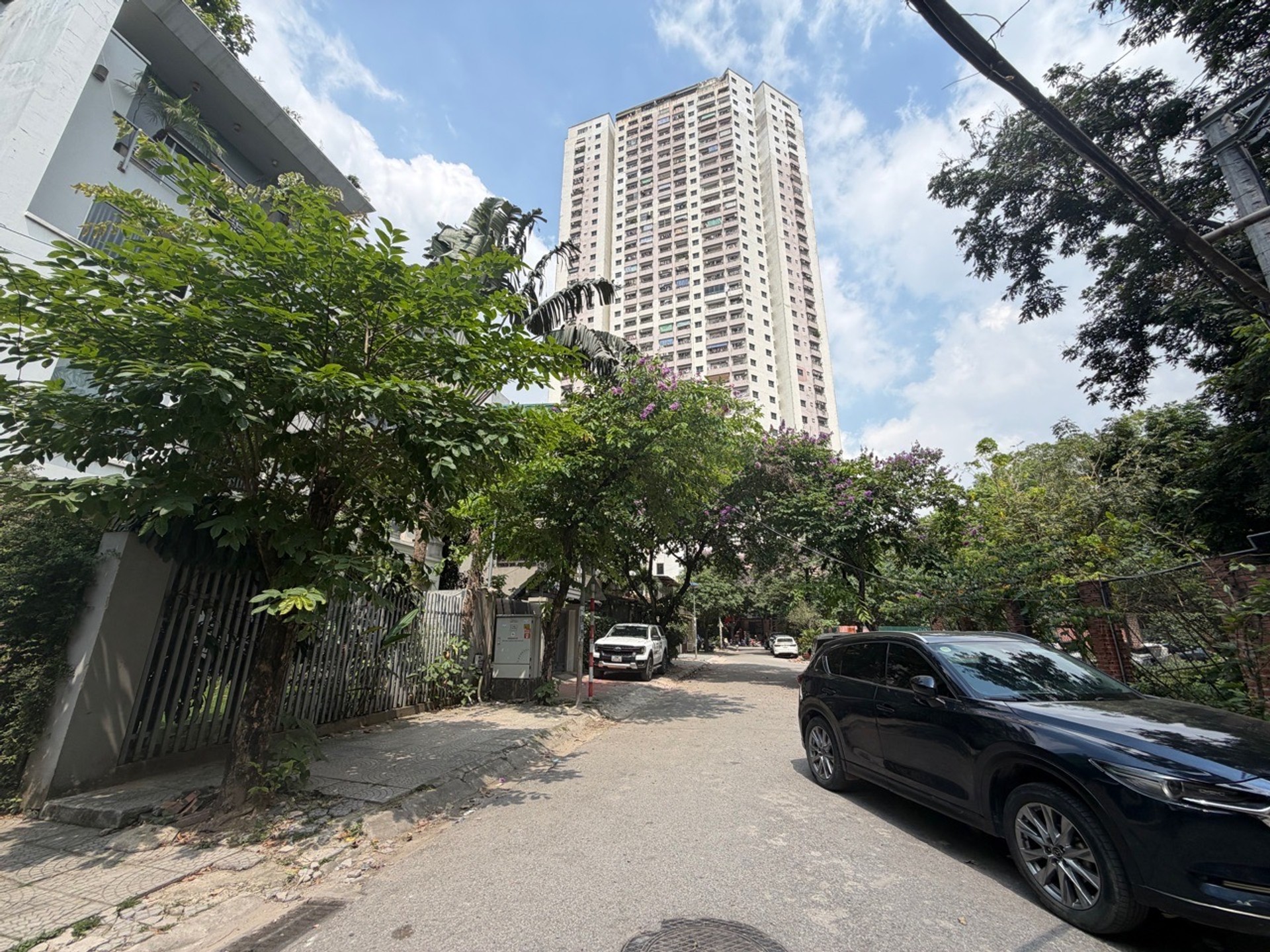 Bán nhà Hoàng Liệt - diện tích 91m2 3 tầng - Ô tô tránh - giá 20,6 tỷ