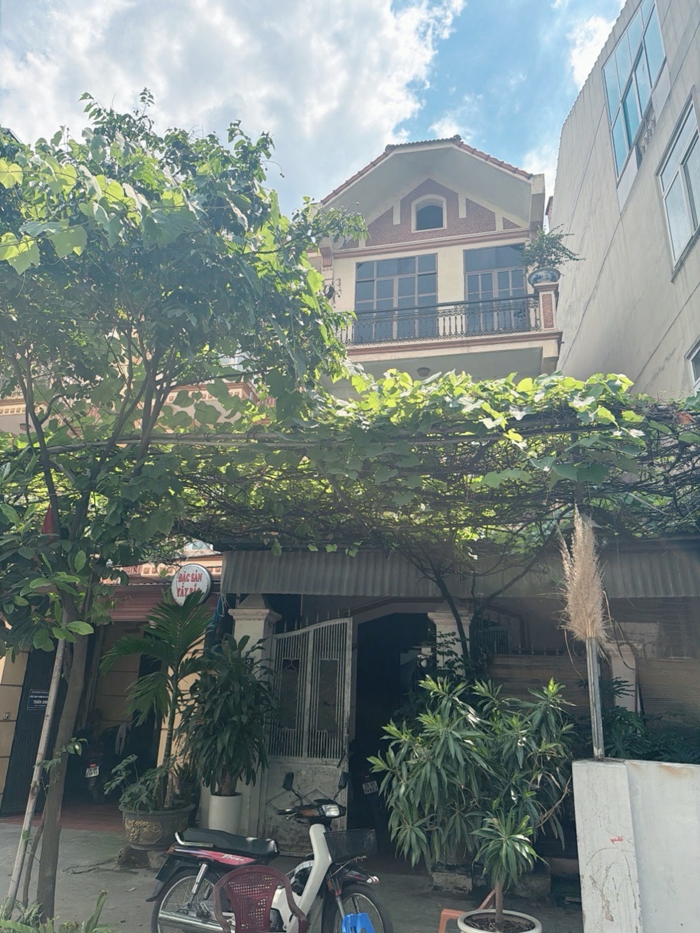 Bán nhà Hoàng Liệt - diện tích 91m2 3 tầng - Ô tô tránh - giá 20,6 tỷ