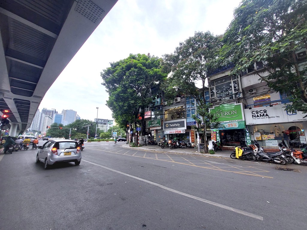 Bán nhà Láng Hạ - diện tích 46m2 3 tầng - Đang cập nhật - giá 36,5 tỷ