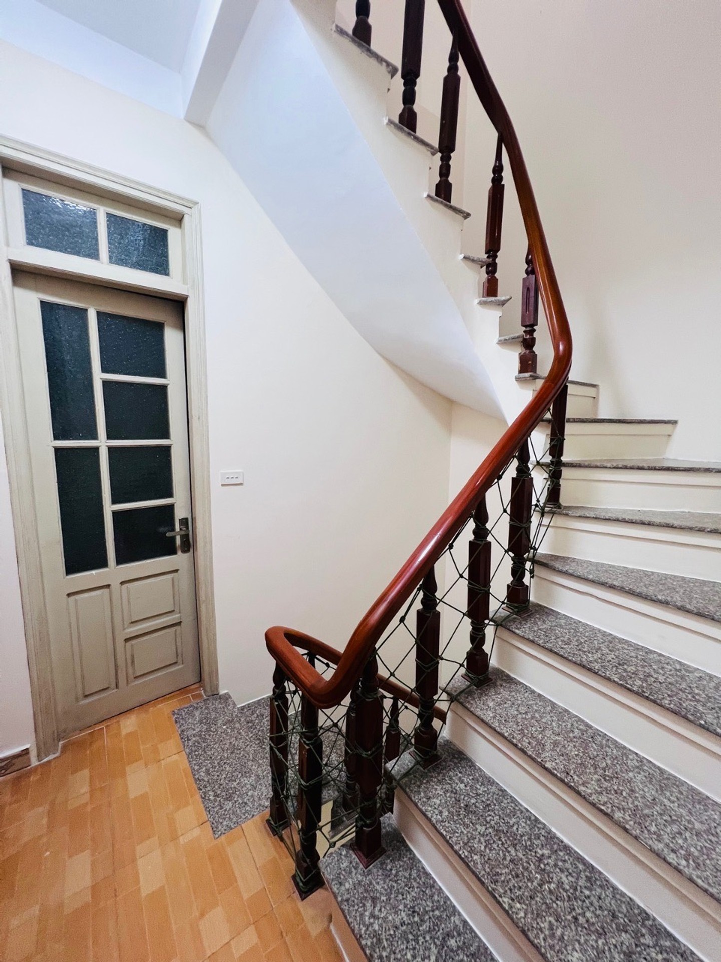 Bán nhà Hoàng Mai - diện tích 30m2 4 tầng - giá 8,68 tỷ