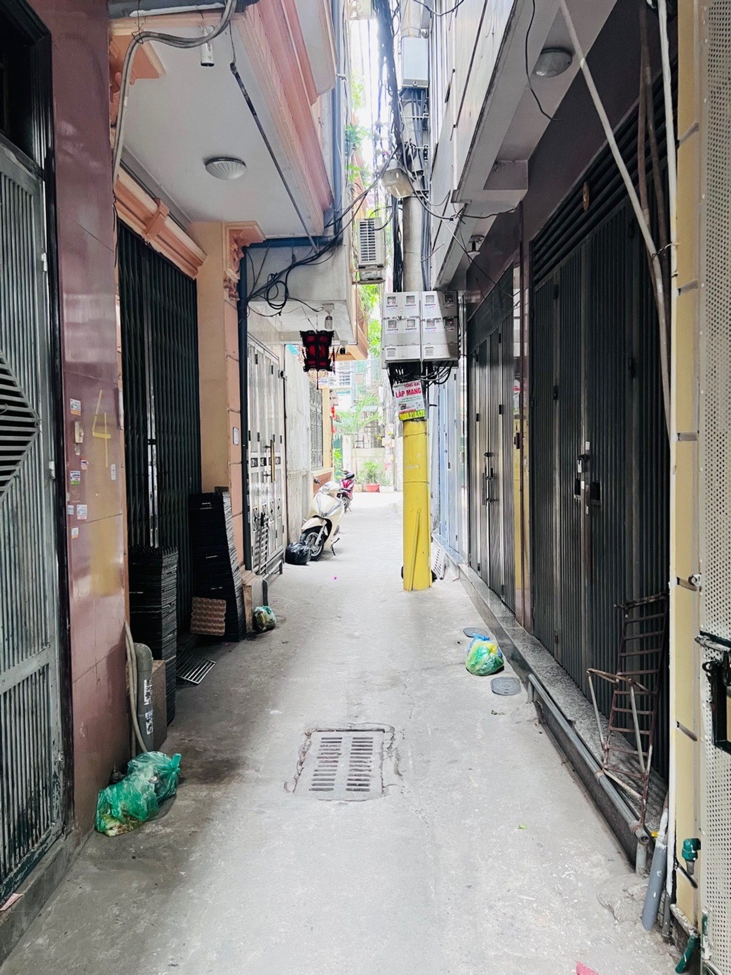 Bán nhà Hoàng Mai - diện tích 30m2 4 tầng - giá 8,68 tỷ