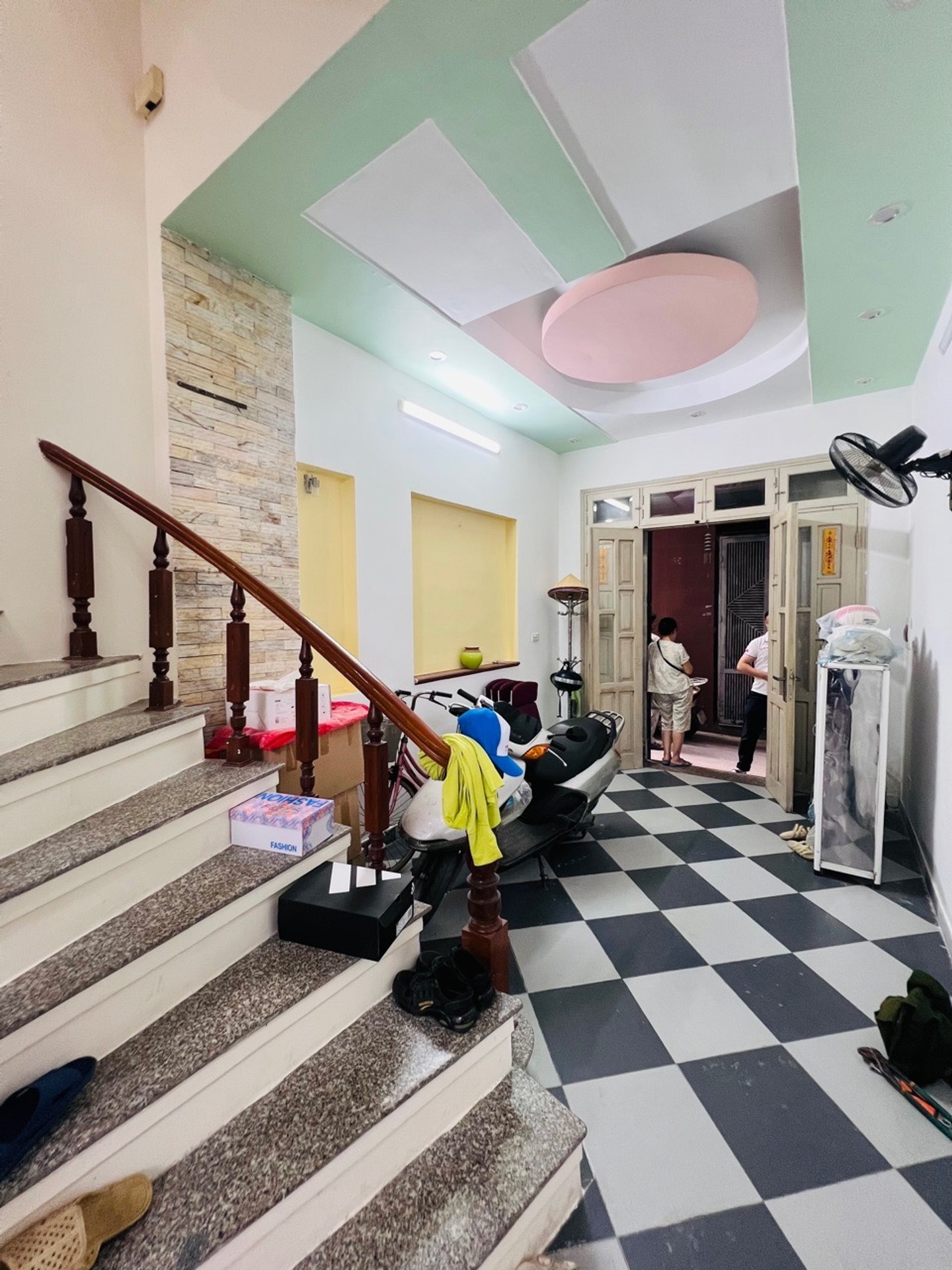 Bán nhà Hoàng Mai - diện tích 30m2 4 tầng - giá 8,68 tỷ