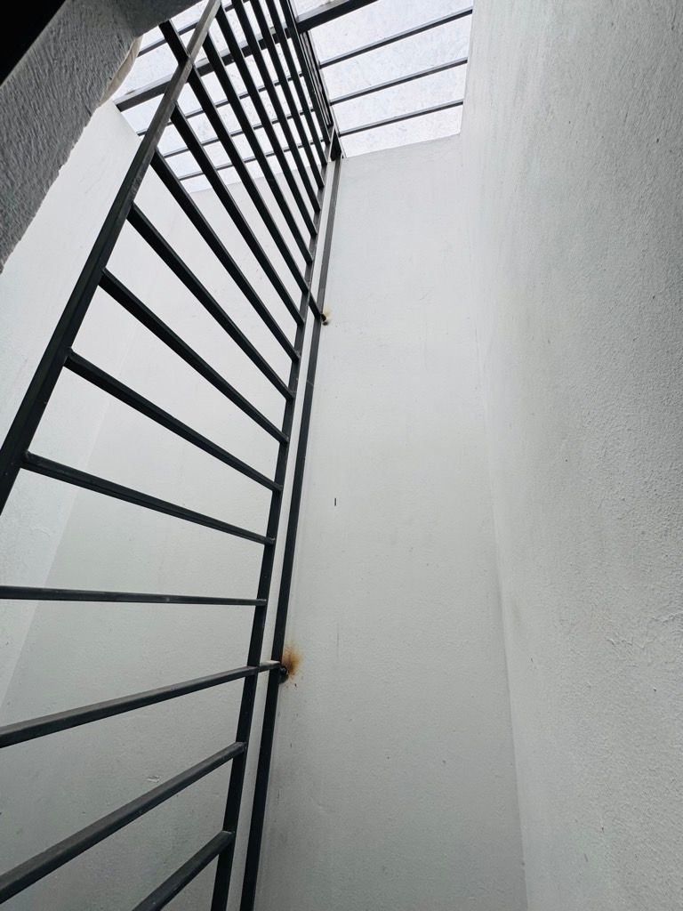 Bán nhà Minh Khai - diện tích 96m2 7 tầng - Thang máy - giá 25 tỷ