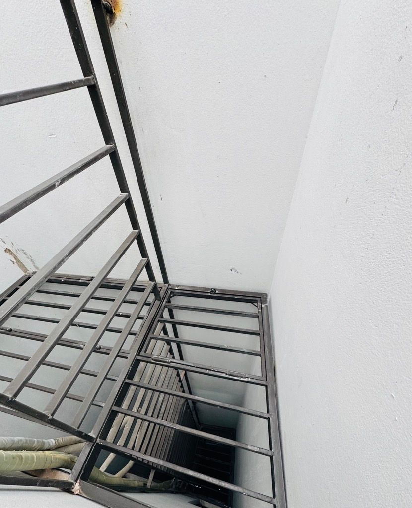 Bán nhà Minh Khai - diện tích 96m2 7 tầng - Thang máy - giá 25 tỷ