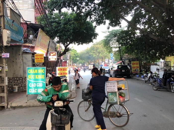 Bán nhà Định Công Hạ - diện tích 190m2 5 tầng - Ô TÔ TRÁNH - LÔ GÓC - VỈA HÈ KINH DOANH ĐỈNH - giá 41 tỷ