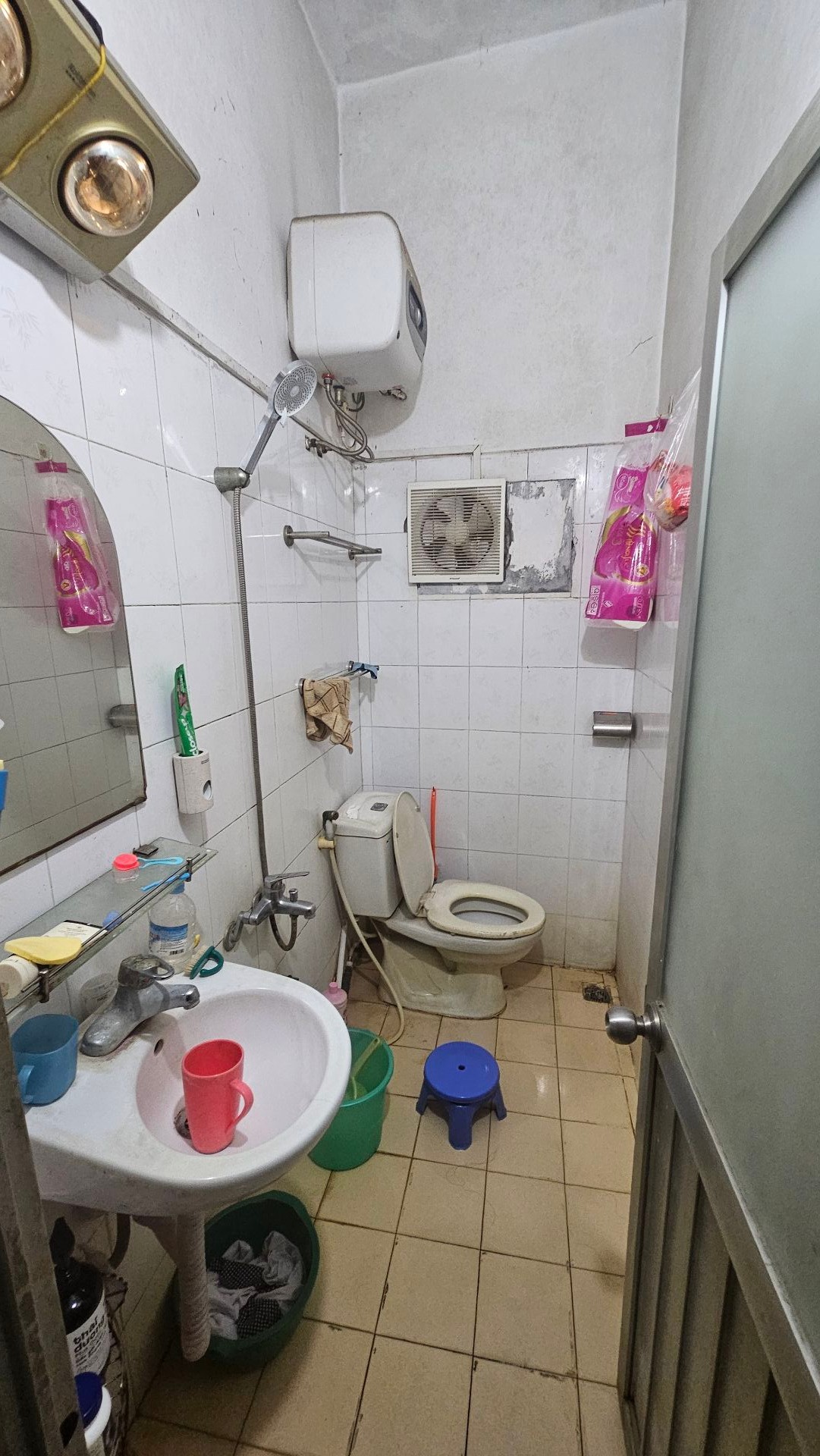 Bán nhà Tân Mai - diện tích 43m2 3 tầng - Ba gác đỗ tận cửa - giá 8,38 tỷ