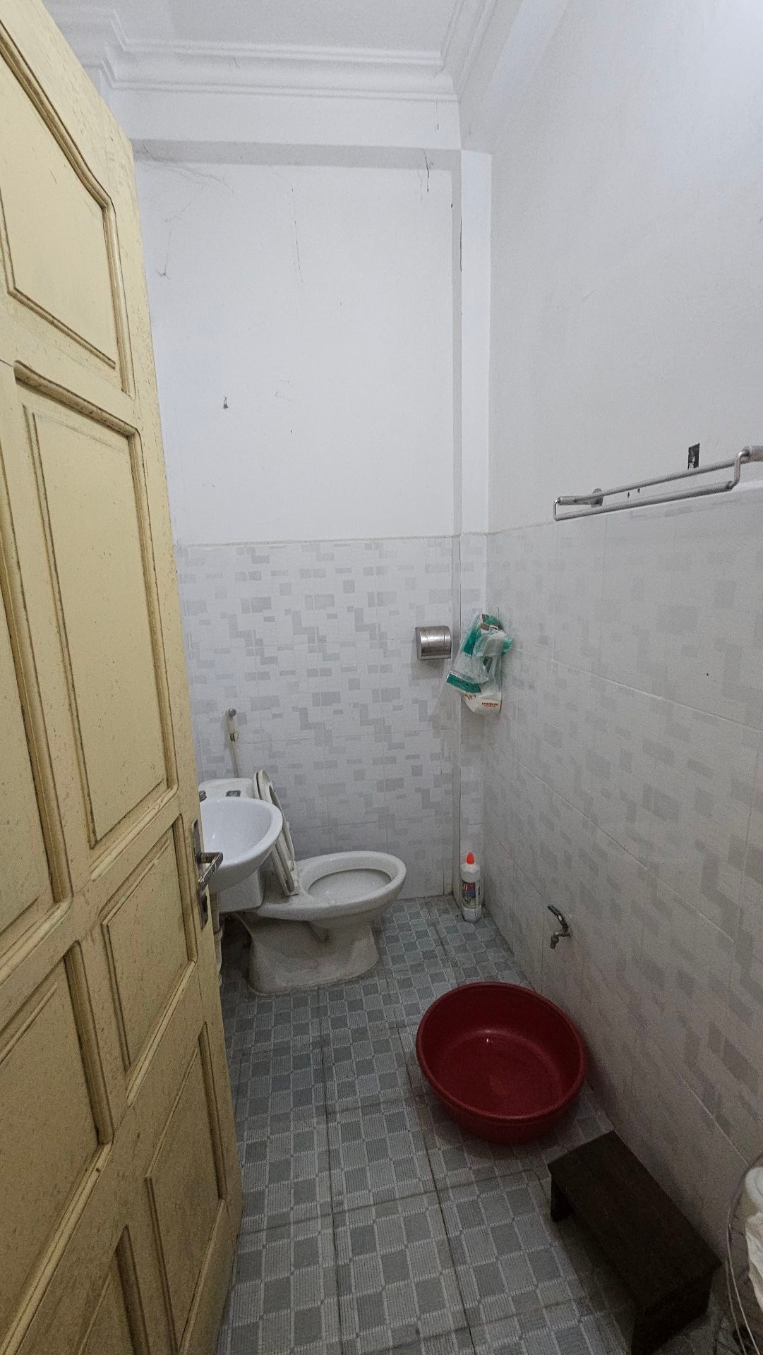 Bán nhà Tân Mai - diện tích 43m2 3 tầng - Ba gác đỗ tận cửa - giá 8,38 tỷ
