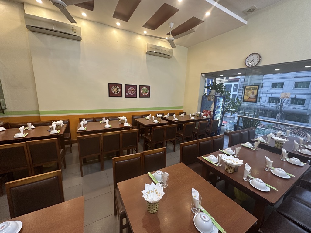 Bán nhà Trần Hưng Đạo - diện tích 49m2 4 tầng - Lô góc 2 mặt thoáng - giá 49,5 tỷ