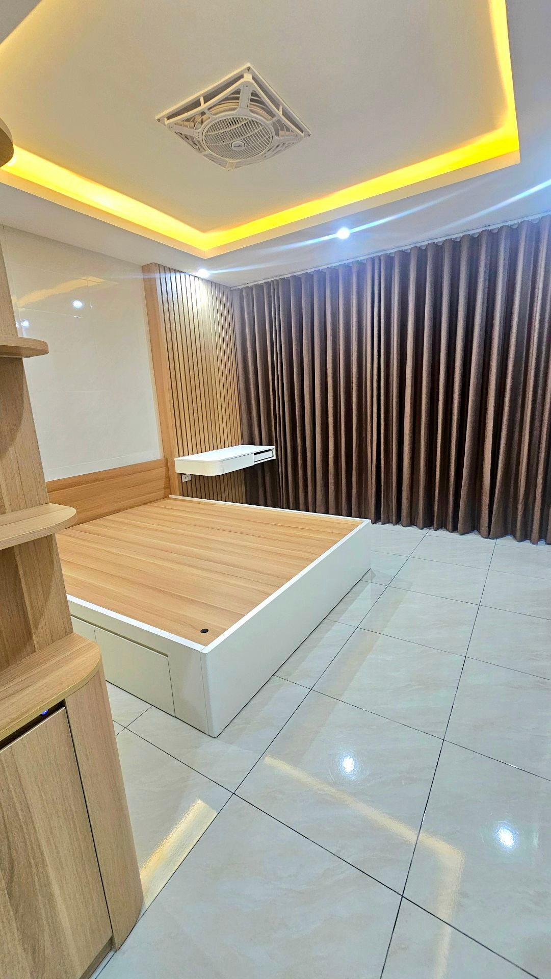 Bán nhà Lạc Trung - diện tích 44m2 5 tầng - Ô TÔ VÀO NHÀ - giá 15,2 tỷ