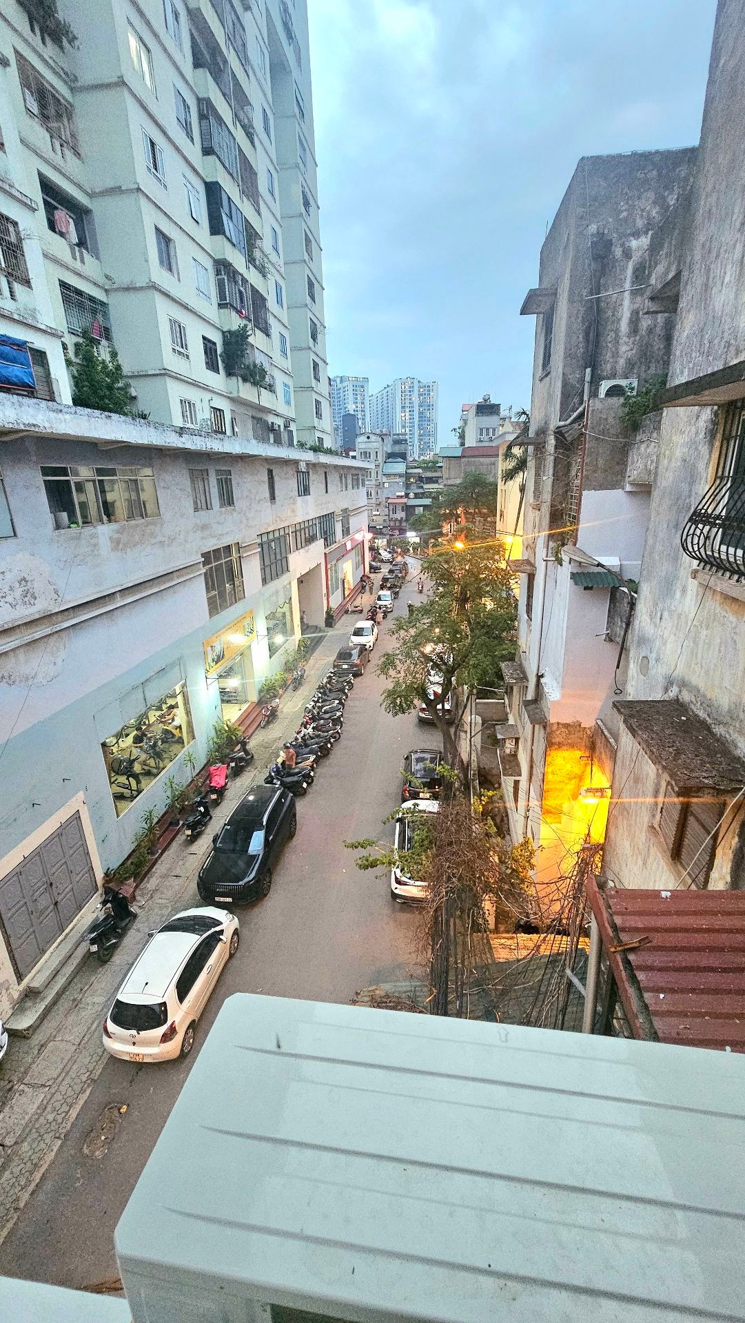 Bán nhà Lạc Trung - diện tích 44m2 5 tầng - Ô TÔ VÀO NHÀ - giá 15,2 tỷ