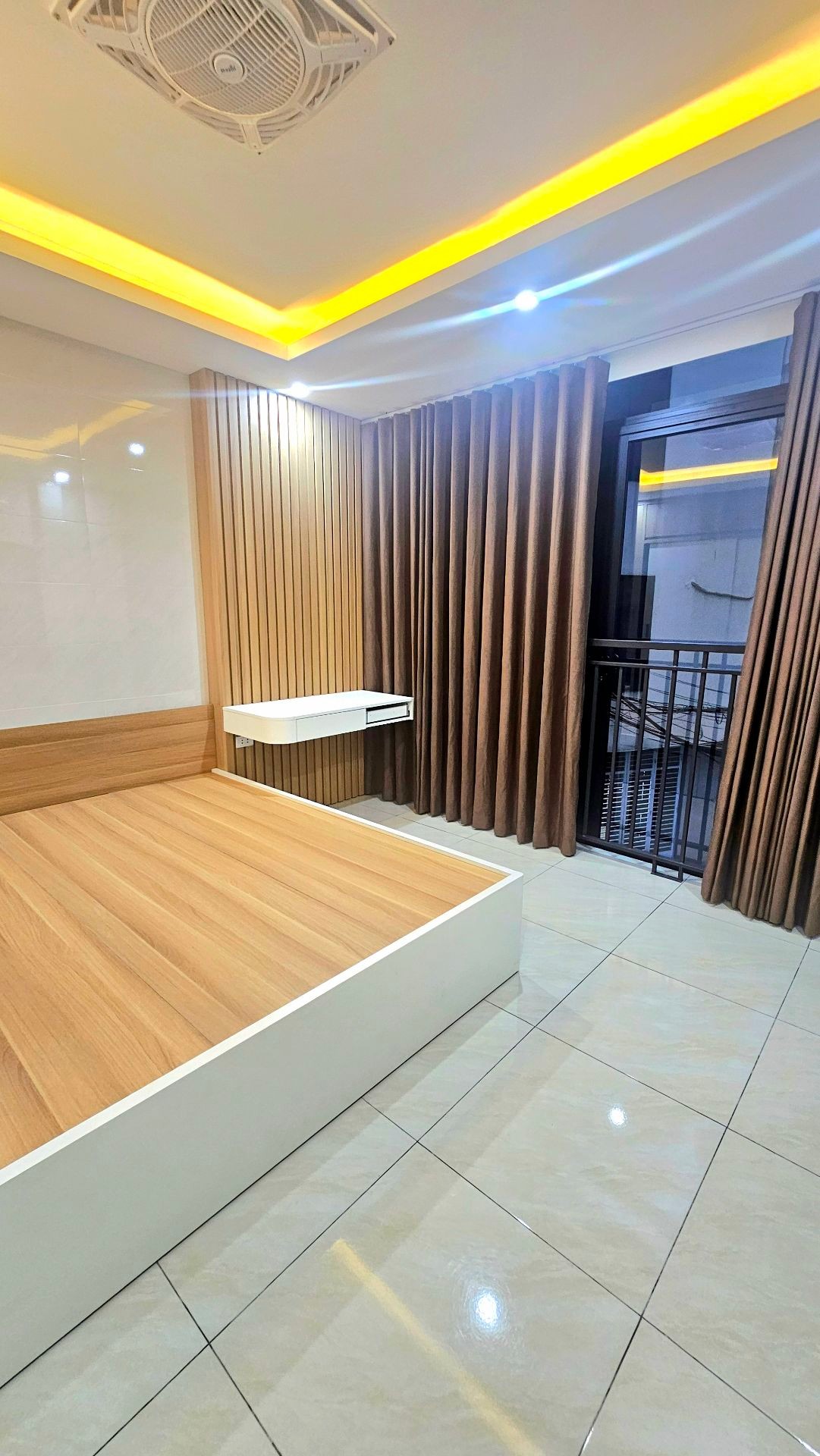 Bán nhà Lạc Trung - diện tích 44m2 5 tầng - Ô TÔ VÀO NHÀ - giá 15,2 tỷ