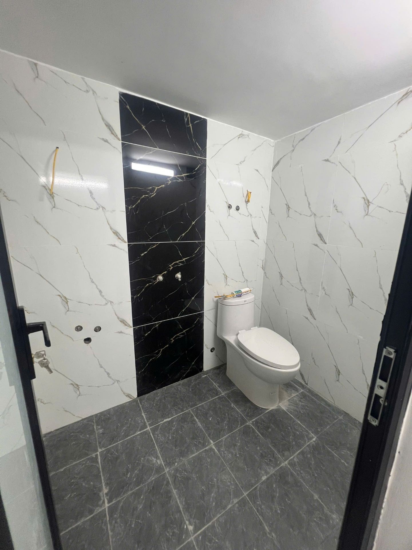 Bán nhà Tân Mai - diện tích 32m2 2 tầng - Nhà đẹp hiếm có - giá 2,5 tỷ
