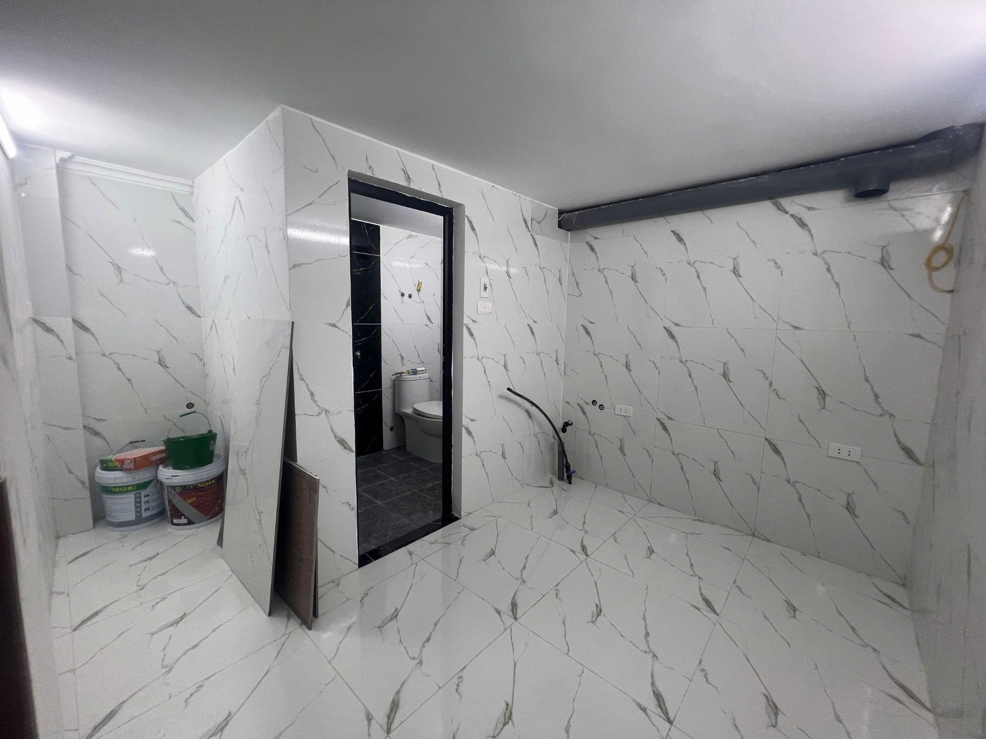 Bán nhà Tân Mai - diện tích 32m2 2 tầng - Nhà đẹp hiếm có - giá 2,5 tỷ