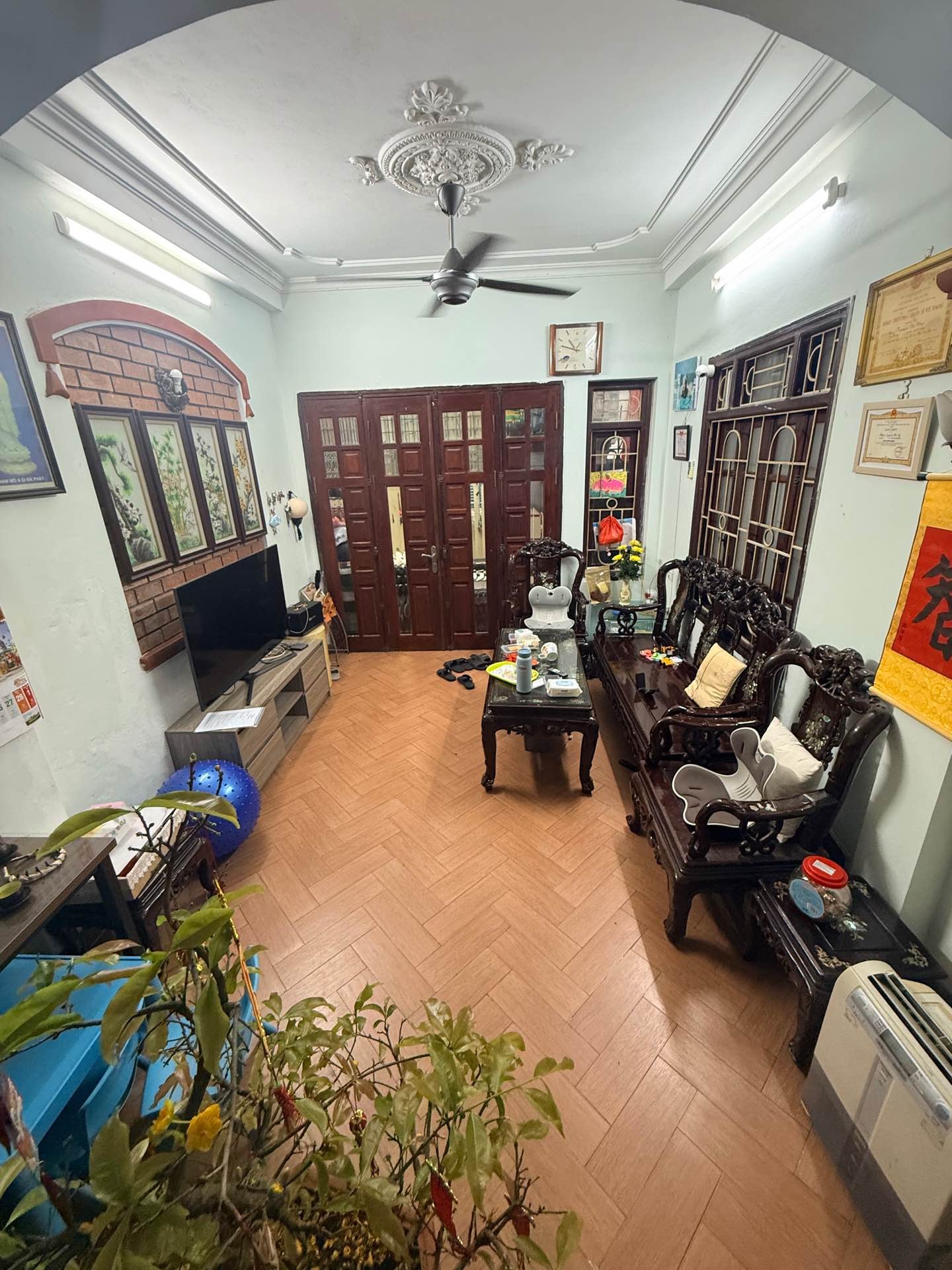 Bán nhà Nguyễn Khoái - diện tích 85m2 4 tầng - Nhà đẹp hiếm có - giá 13,5 tỷ