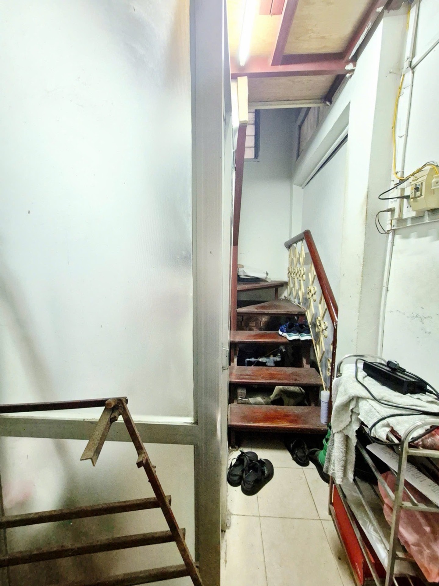 Bán nhà Gốc Đề - diện tích 9m2 4 tầng - Nhà đẹp hiếm có - giá 2,8 tỷ