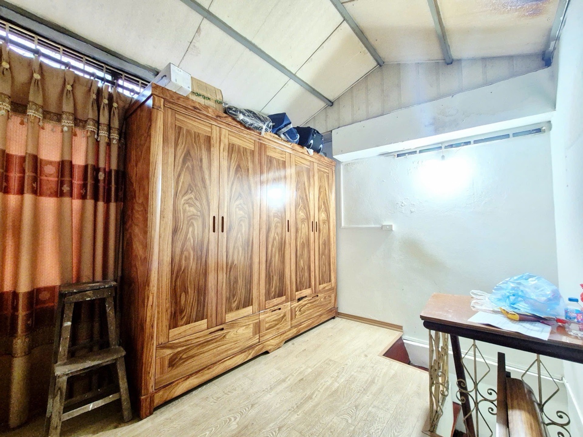 Bán nhà Gốc Đề - diện tích 9m2 4 tầng - Nhà đẹp hiếm có - giá 2,8 tỷ