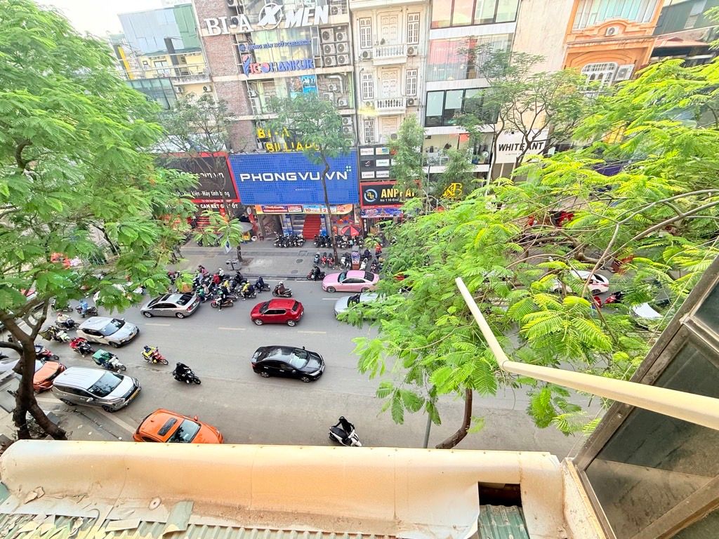 Bán nhà Thái Hà - diện tích 182m2 4 tầng - Lô góc 3 mặt thoáng - giá 116,5 tỷ