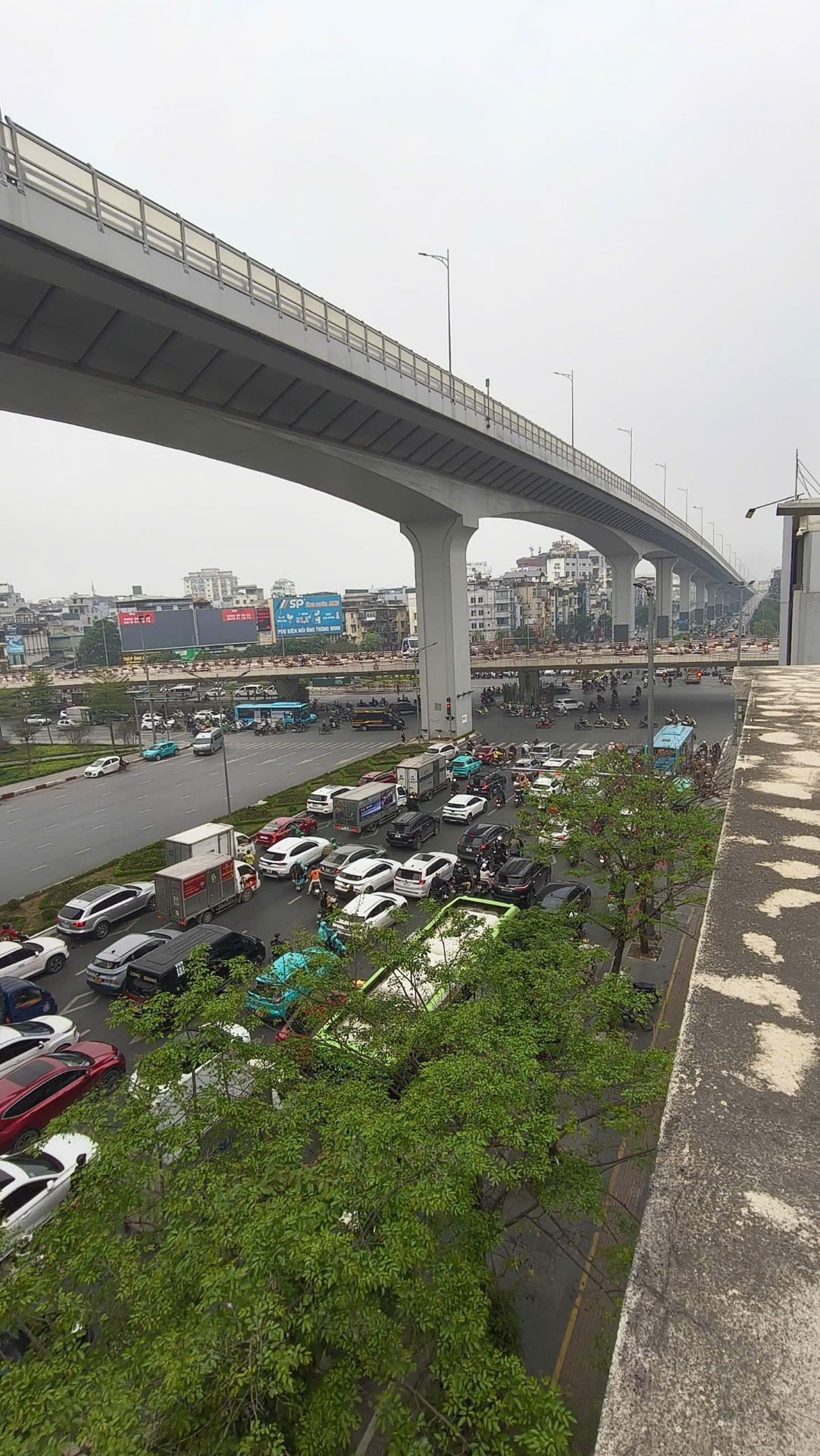 Bán nhà Vọng - diện tích 55.2m2 5 tầng - Nhà như 2 mặt phố, kinh doanh sầm uất - giá 42 tỷ