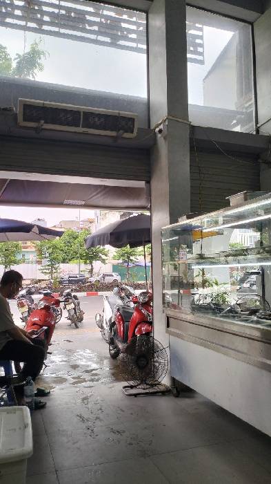 Bán nhà Minh Khai - diện tích 146m2 5 tầng - Mặt phố, vỉa hè rộng - giá 42 tỷ