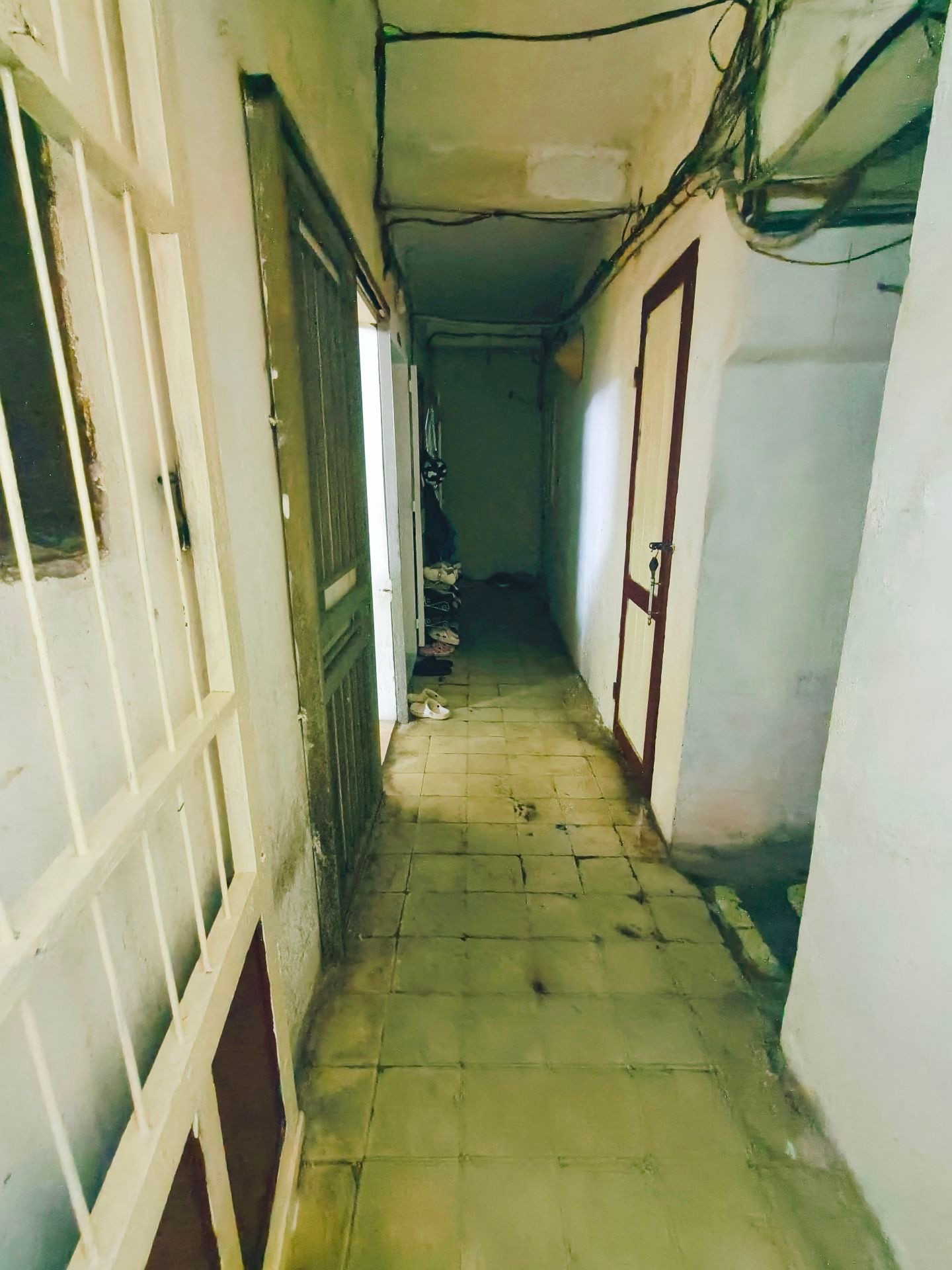 Bán nhà Hòa Bình 7 - diện tích 68m2 1 tầng - ô tô tránh - giá 3,2 tỷ