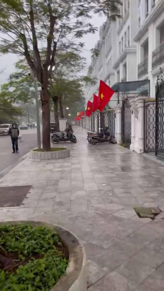 Bán nhà Ngõ 127 - diện tích 133m2 5 tầng - Lô góc 2 mặt thoáng - giá 6,8 tỷ