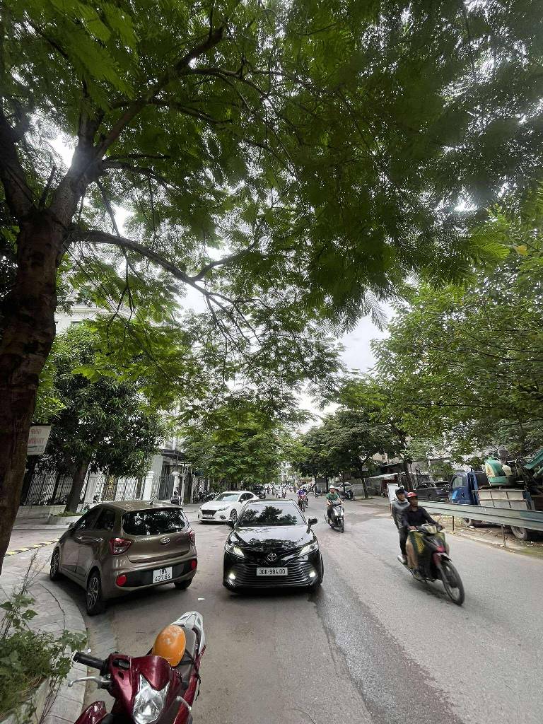 Bán nhà Ngõ 127 - diện tích 133m2 5 tầng - Lô góc 2 mặt thoáng - giá 6,8 tỷ