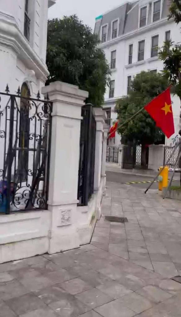 Bán nhà Ngõ 127 - diện tích 133m2 5 tầng - Lô góc 2 mặt thoáng - giá 6,8 tỷ