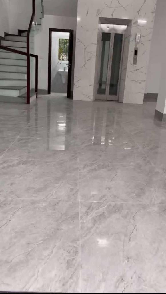 Bán nhà Ngõ 127 - diện tích 133m2 5 tầng - Lô góc 2 mặt thoáng - giá 6,8 tỷ