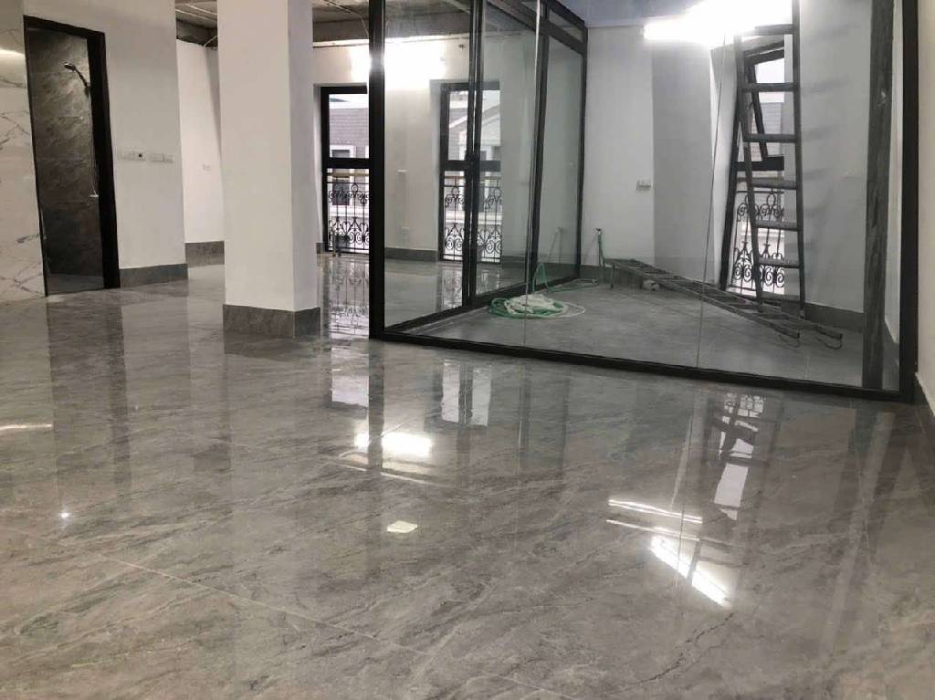 Bán nhà Ngõ 127 - diện tích 133m2 5 tầng - Lô góc 2 mặt thoáng - giá 6,8 tỷ