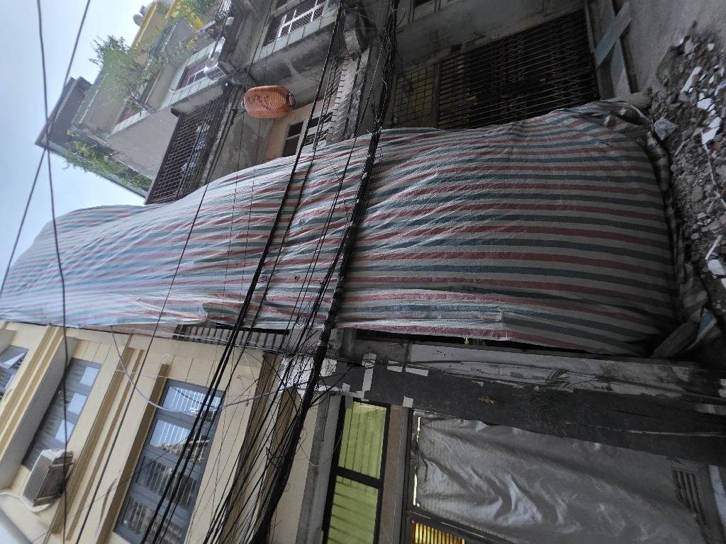 Bán nhà Trần Hữu Tước - diện tích 68.3m2 5 tầng - Ô Tô - giá 29 tỷ