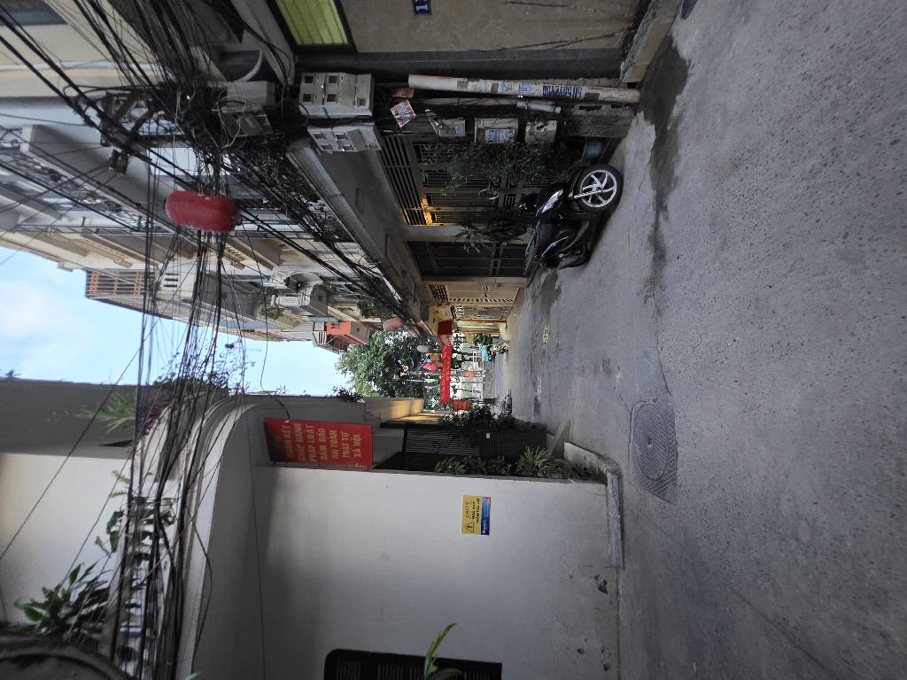 Bán nhà Trần Hữu Tước - diện tích 68.3m2 5 tầng - Ô Tô - giá 29 tỷ