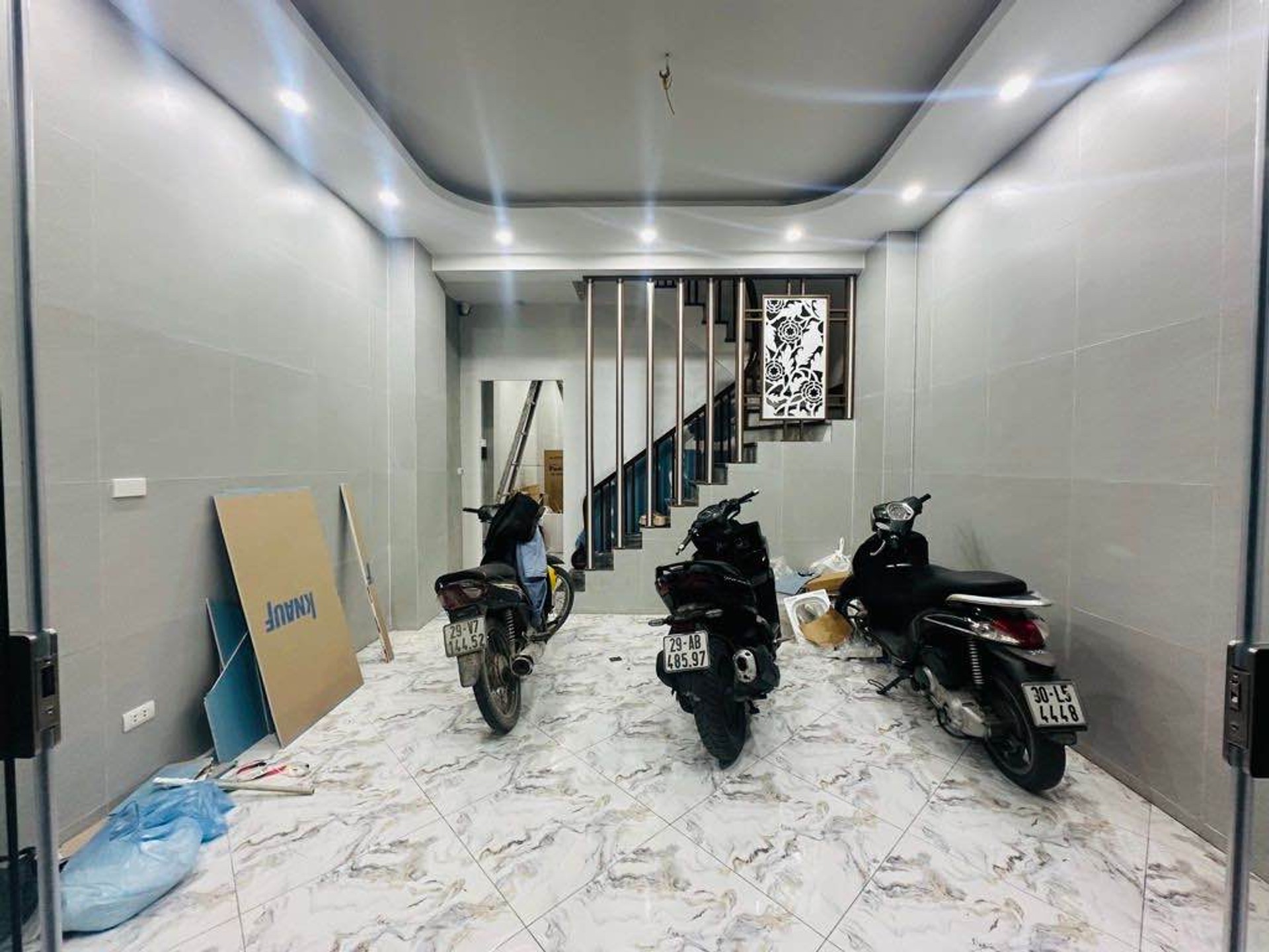 Bán nhà Hai Bà Trưng - diện tích 41m2 5 tầng - Nhà đẹp full nội thất - giá 14,5 tỷ