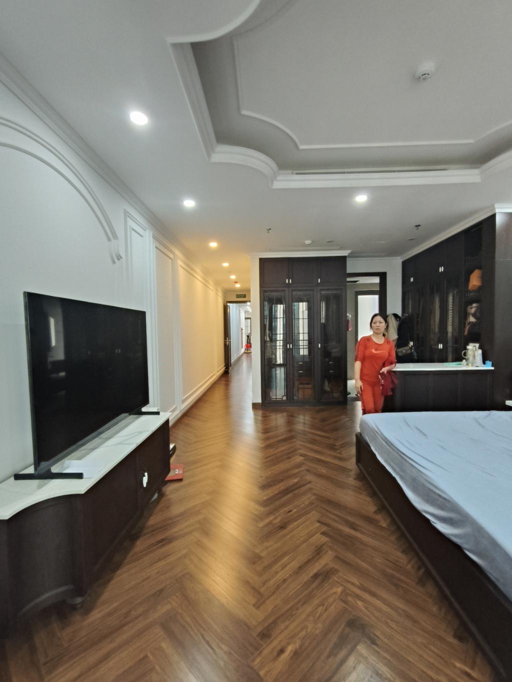 Bán nhà Bạch Mai - diện tích 383m2 9 tầng - TÒA NHÀ MẶT PHỐ ĐỐI DIỆN TRUNG TÂM GHƯƠNG MẠI CHỢ MƠ - giá 227 tỷ