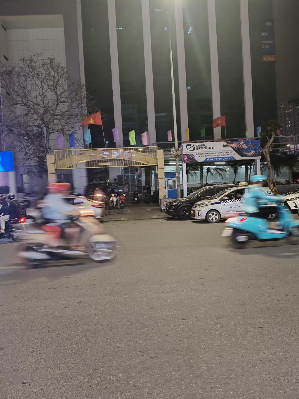 Bán nhà Bạch Mai - diện tích 383m2 9 tầng - TÒA NHÀ MẶT PHỐ ĐỐI DIỆN TRUNG TÂM GHƯƠNG MẠI CHỢ MƠ - giá 227 tỷ