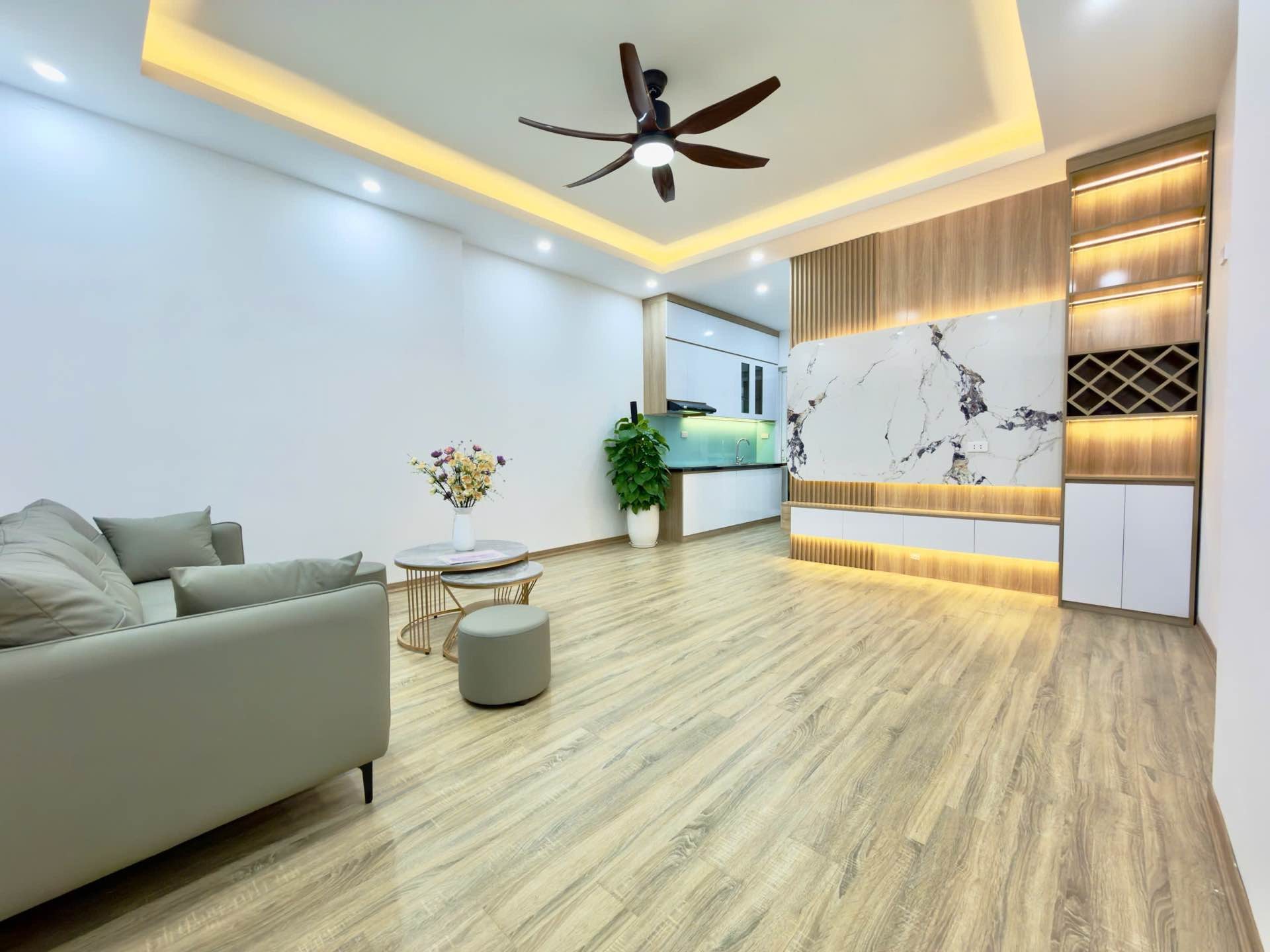 Bán nhà Nguyễn Xiển - diện tích 45m2 1 tầng - nhà đẹp - giá 3,5 tỷ