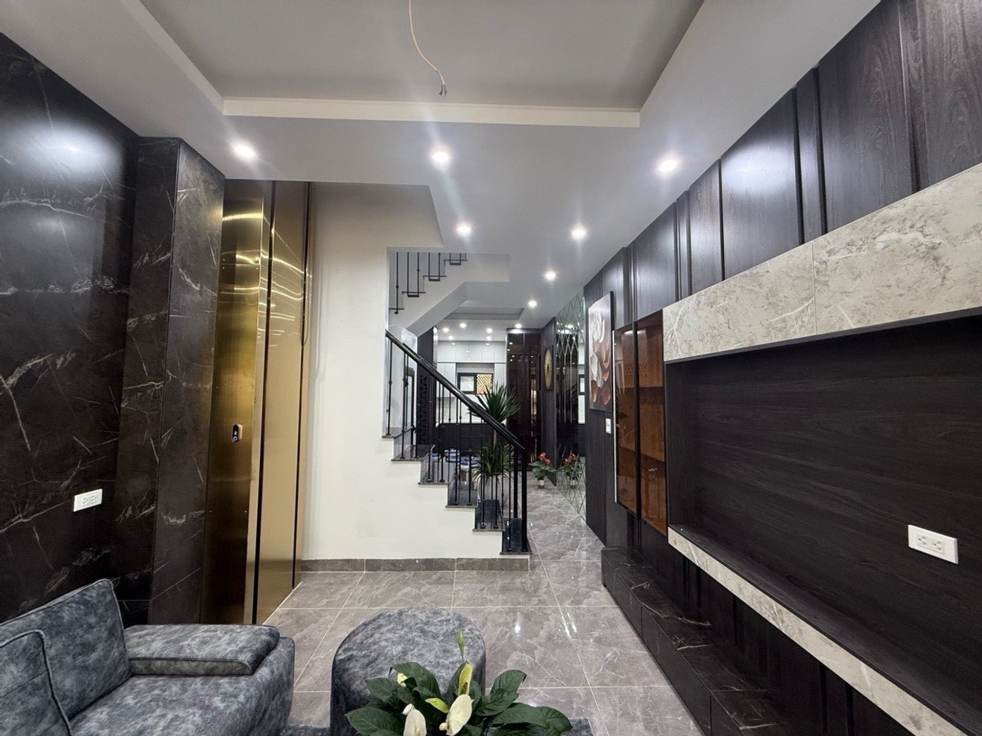Bán nhà Đoàn Kết - diện tích 50m2 5 tầng - Thang máy - giá 13,08 tỷ