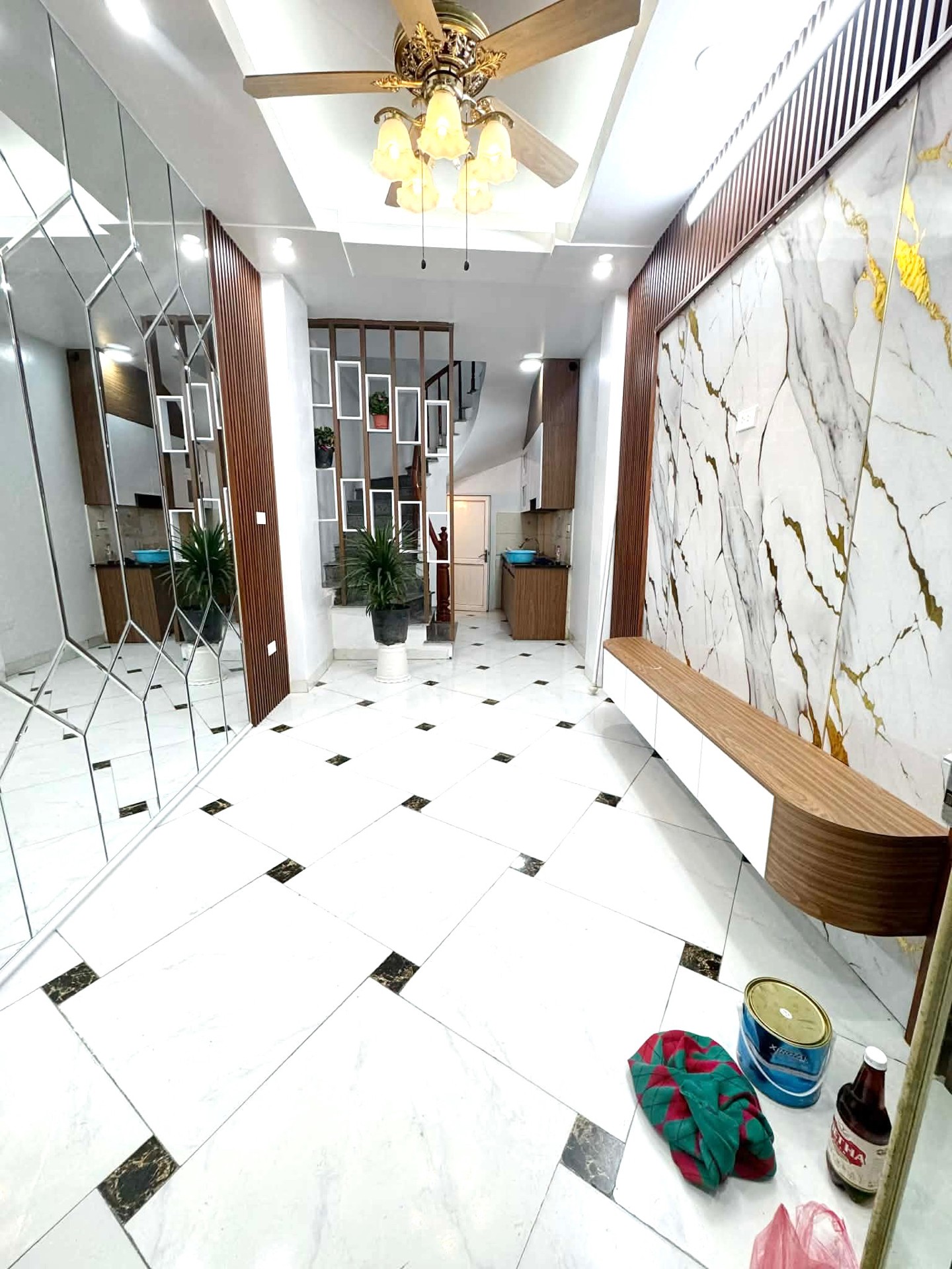 Bán nhà Lĩnh Nam - diện tích 54m2 4 tầng - nhà trong ngõ - giá 3,9 tỷ