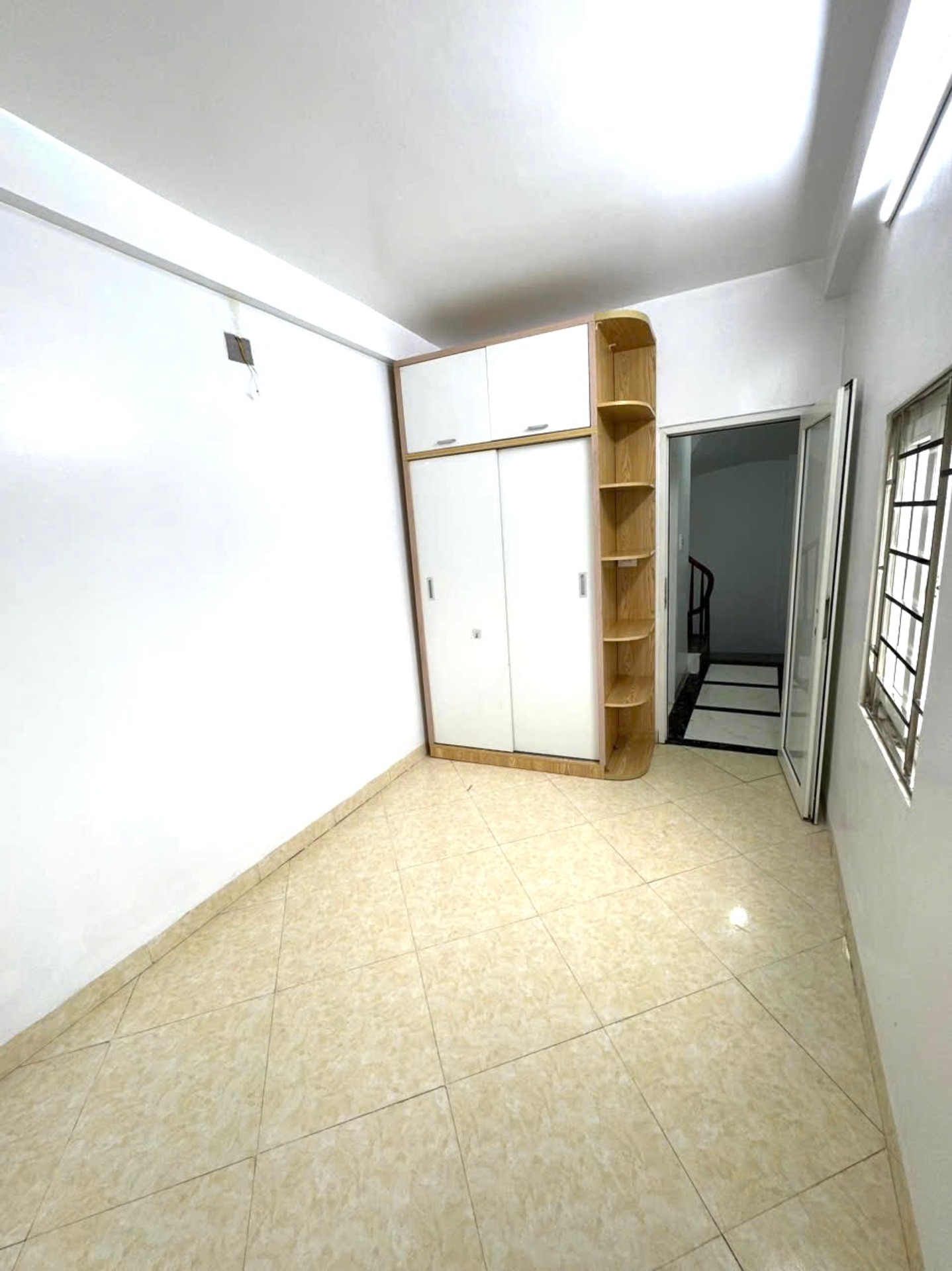 Bán nhà Lĩnh Nam - diện tích 54m2 4 tầng - nhà trong ngõ - giá 3,9 tỷ