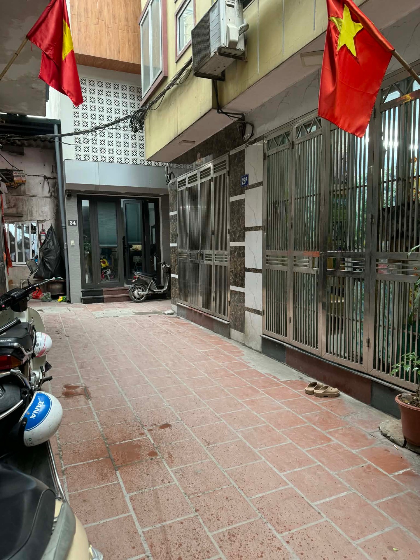 Bán nhà Lĩnh Nam - diện tích 54m2 4 tầng - nhà trong ngõ - giá 3,9 tỷ